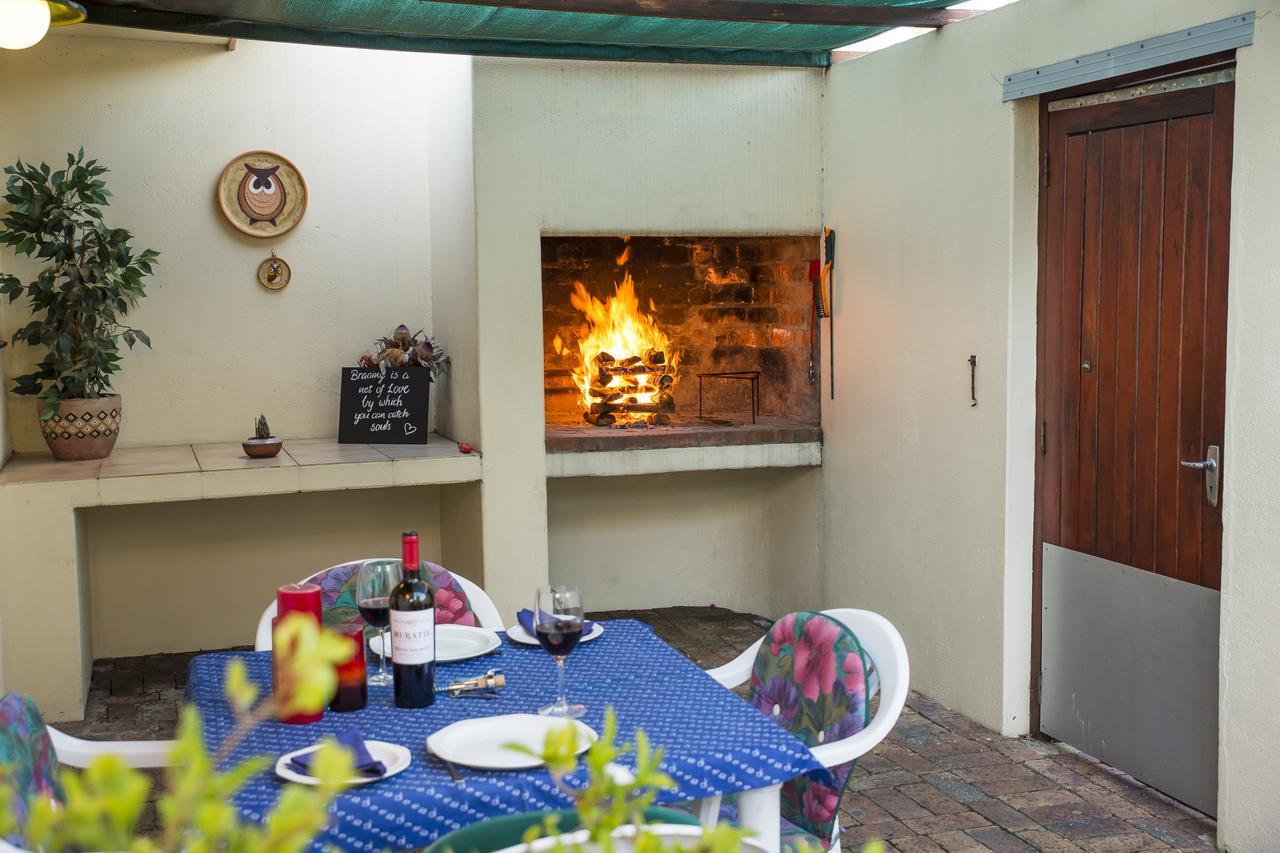 דירות סטלנבוש Eikepark Self Catering מראה חיצוני תמונה